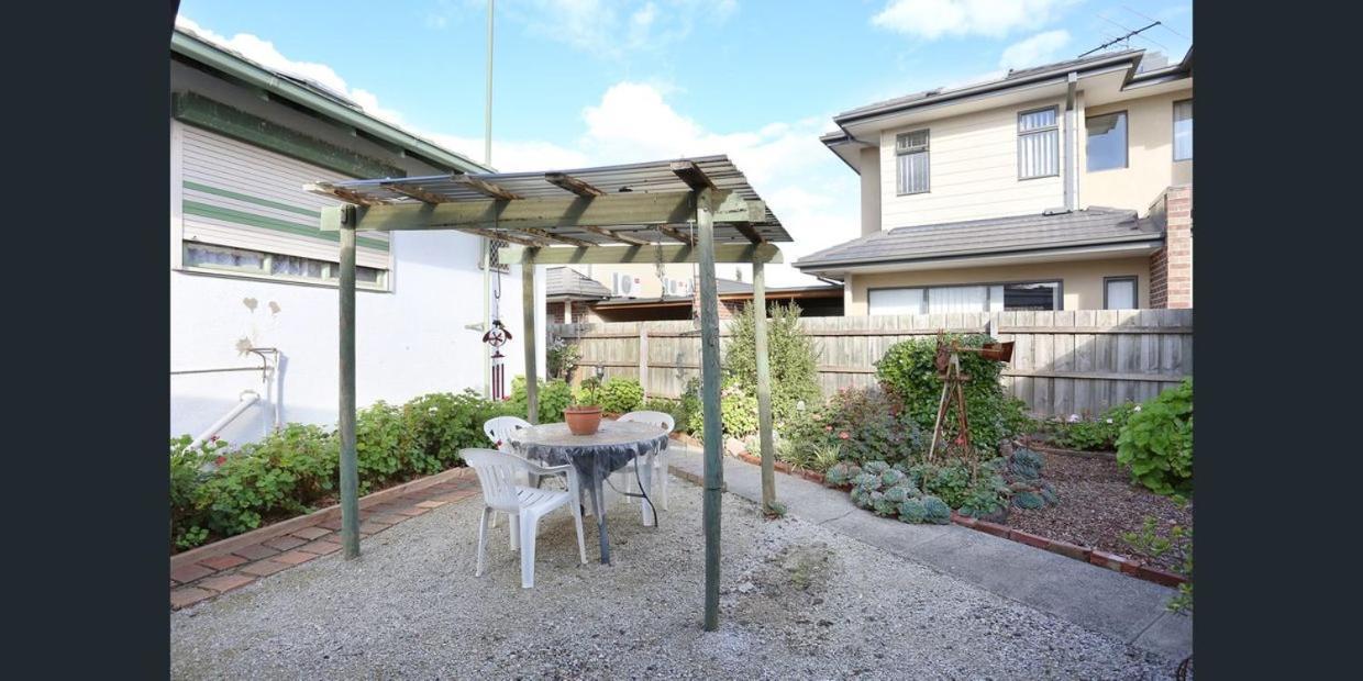 Melbourne Airport Home Exterior photo